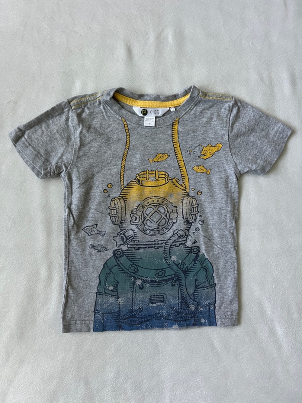 Kids Grey Short-Sleeve Tee with Yellow & Teal Diver Helmet Graphic